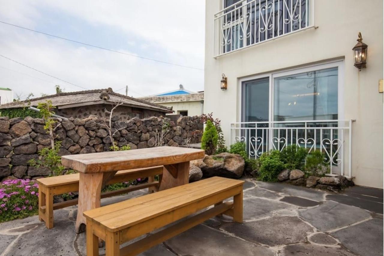 Hani Haus Jeju Exterior photo