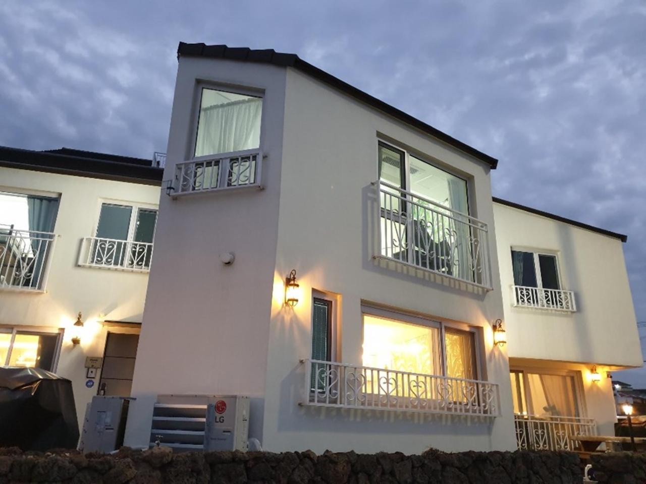 Hani Haus Jeju Exterior photo